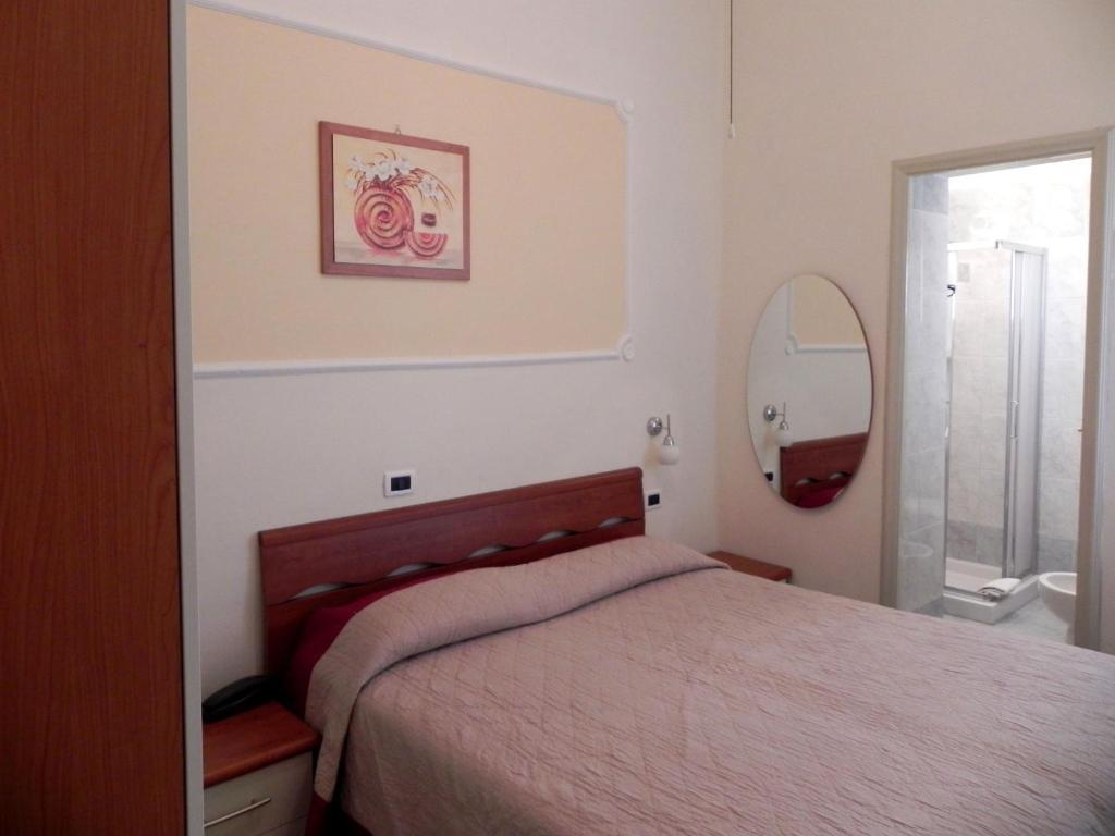 Hotel Ondina Viareggio Habitación foto